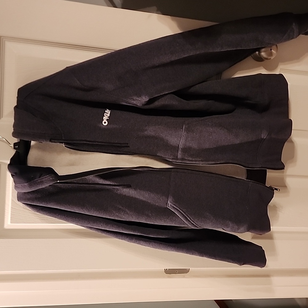 Men's Oakley New Without Tags Zip Up Hoodie